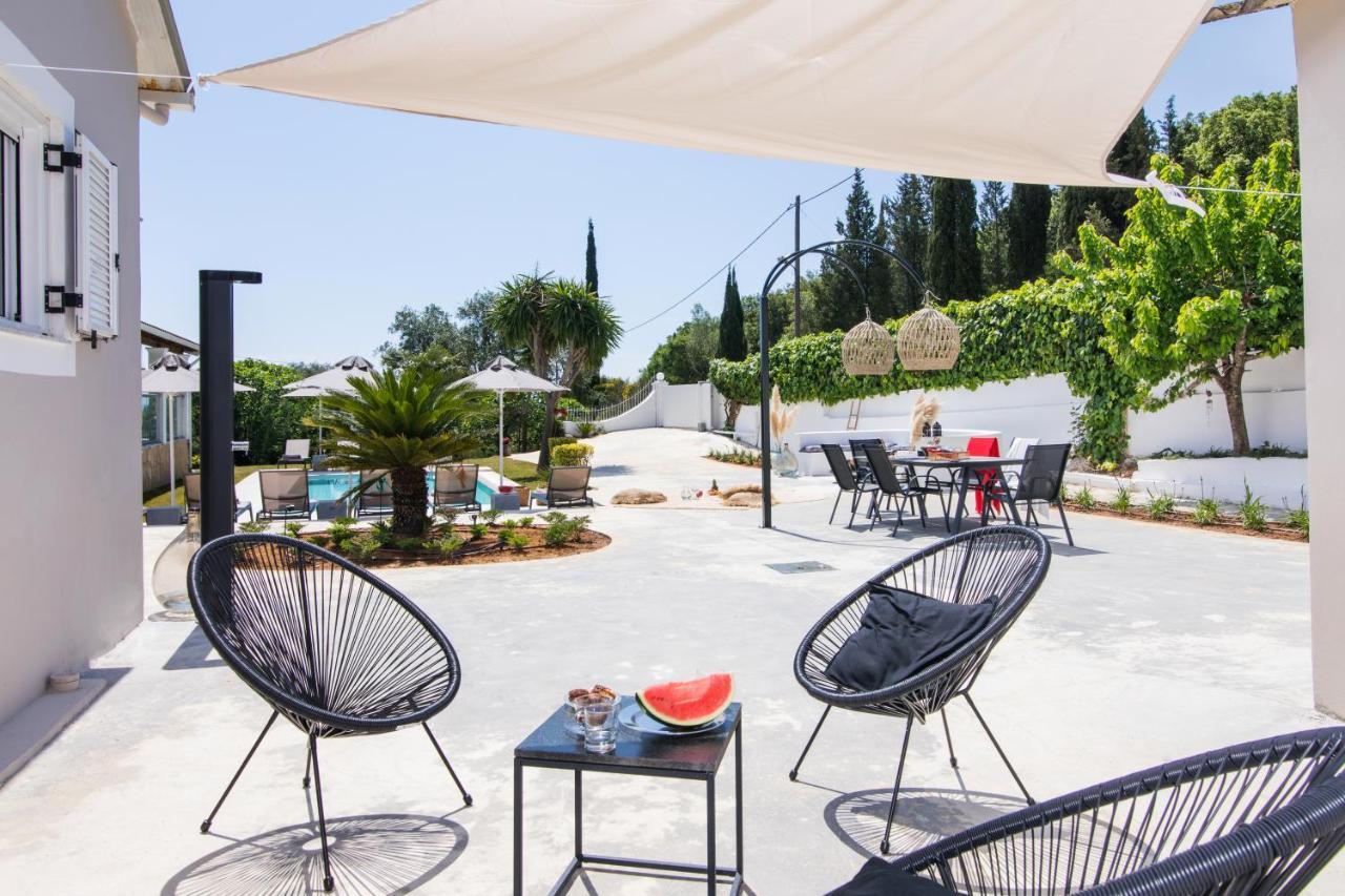 Grande Terra Villas With Swimming Pool Spartylas Exteriör bild